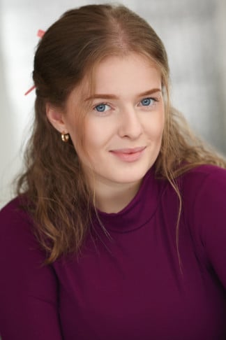 Headshot Niamh Donnelly